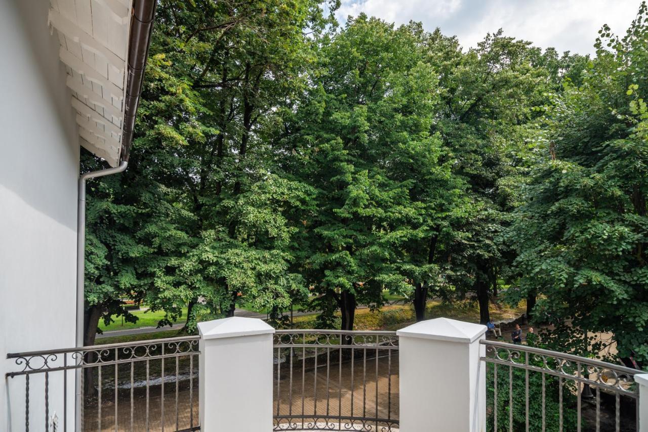 Vila Emilia Vrnjačka Banja Exteriör bild